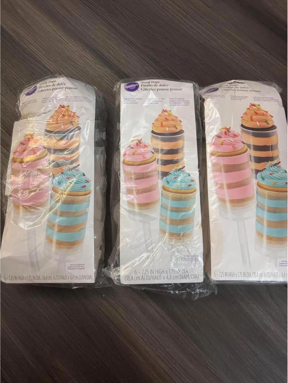New Wilton Treat Pops Mold Set of 16